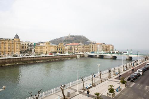 Deluxe Apt-Views To Historic Maria Cristina Hotel San Sebastián Eksteriør bilde